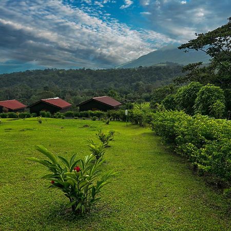 Arenal Roca Lodge & Bungalows La Fortuna Exterior photo