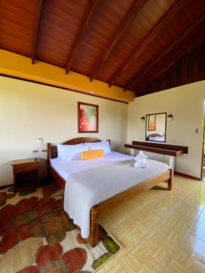 Arenal Roca Lodge & Bungalows La Fortuna Exterior photo