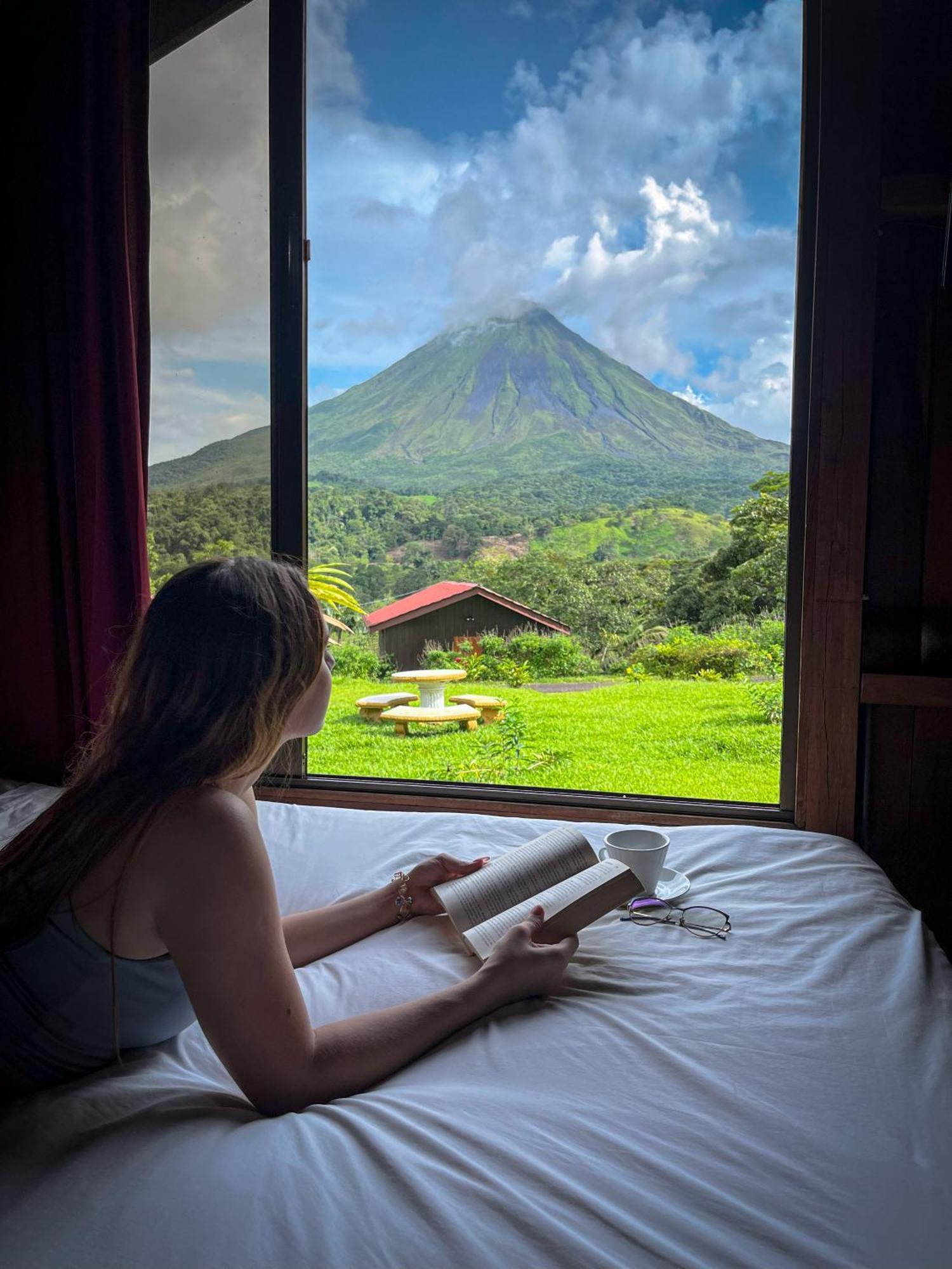 Arenal Roca Lodge & Bungalows La Fortuna Exterior photo