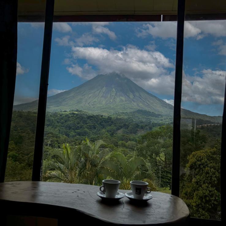 Arenal Roca Lodge & Bungalows La Fortuna Exterior photo