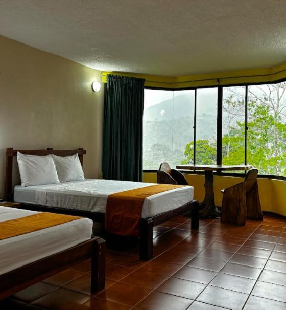 Arenal Roca Lodge & Bungalows La Fortuna Exterior photo