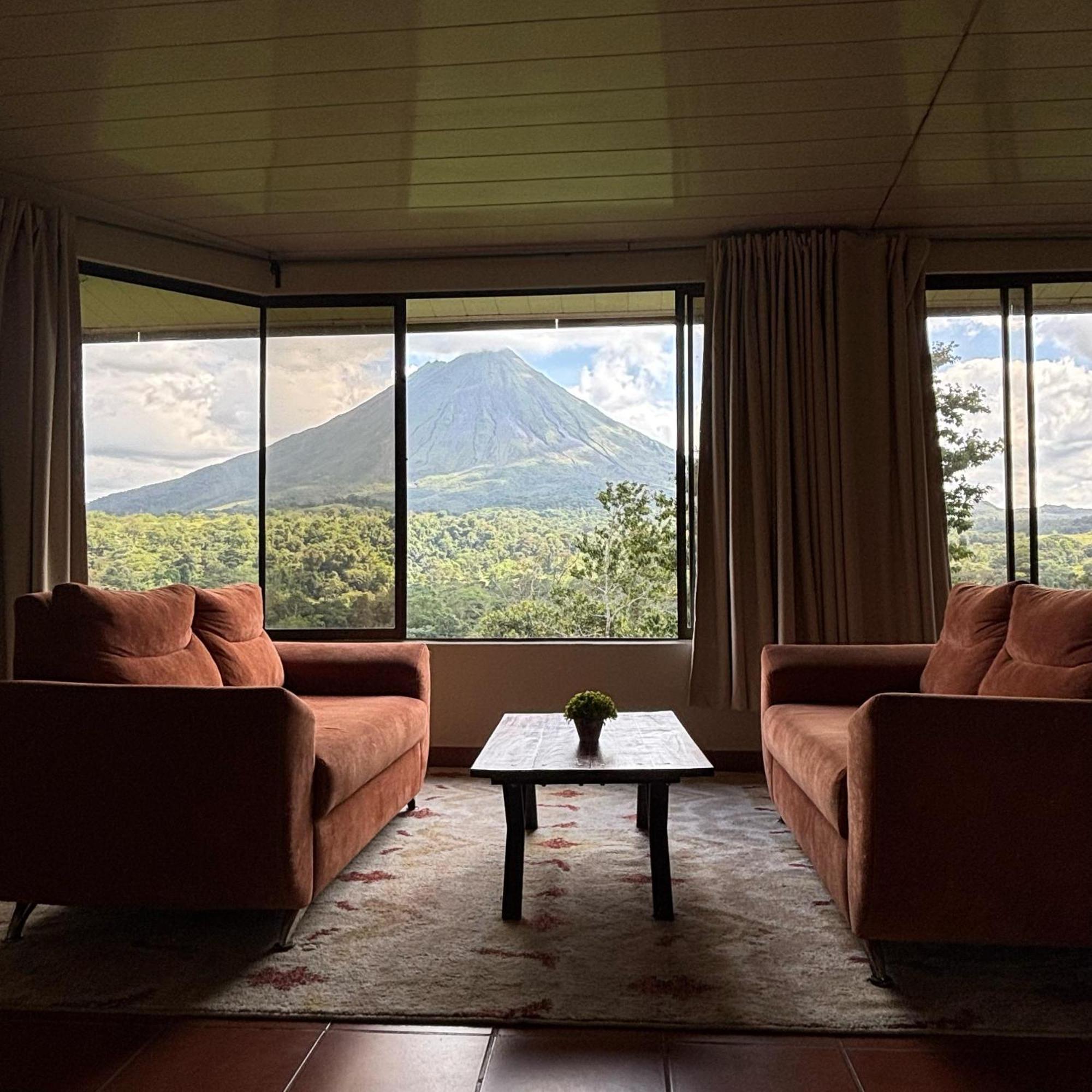 Arenal Roca Lodge & Bungalows La Fortuna Exterior photo